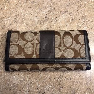 Coach wallet never used!